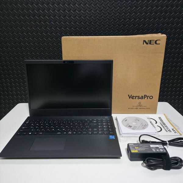 NEC美品インテル12世代 i5-1235U メモリ32gb SSD512gb