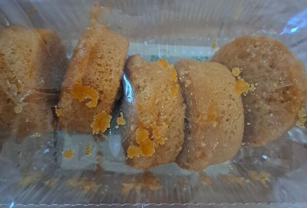 アヤベ洋菓子 キャラメルケーキ ココナッツ入り 発酵バターのクッキー アウトレット