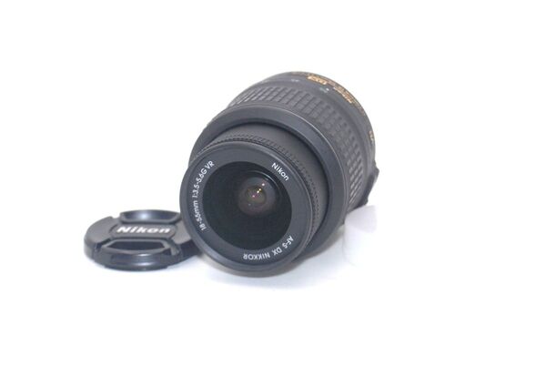 手振れ補正機能付き★Nikon AF-S DX 18-55mm G VR