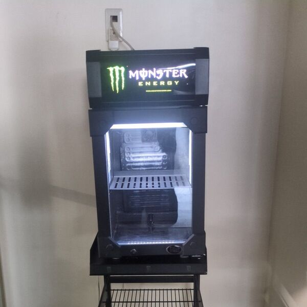 Monster Energy モンスターエナジー 冷蔵庫 ショーケース&ラック