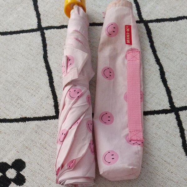MINI-K 折りたたみ傘 ピンク スマイル スマイリー 折り畳み傘 傘袋 軽量