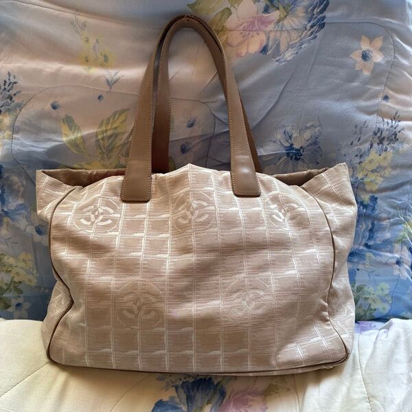 CHANEL ニュートラベルライン トートバッグ ベージュサイズ25 34