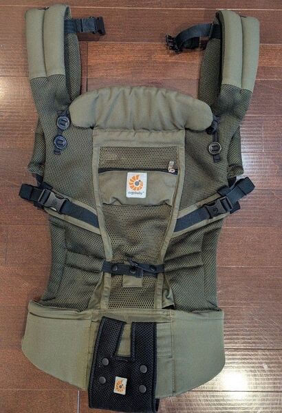 エルゴベビー 抱っこ紐 メッシュ クールエア アダプト ベビーキャリア ergobaby カーキ おんぶ