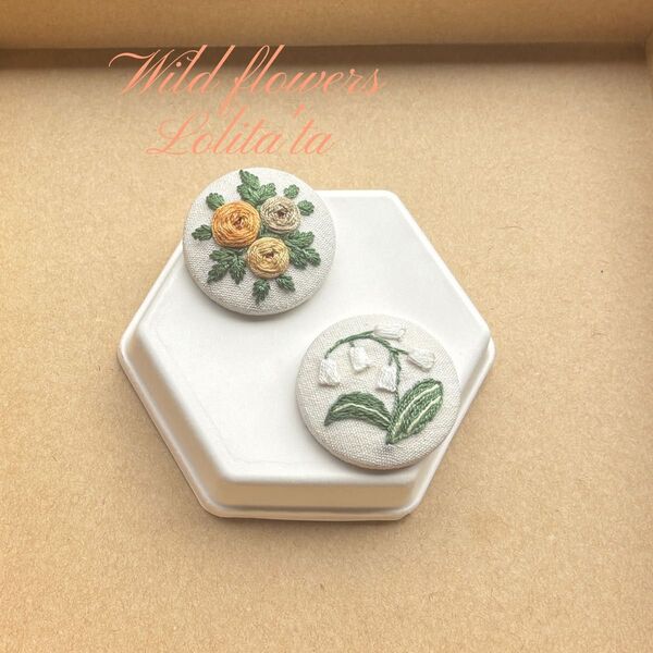 新作 ハンドメイド 刺繍ブローチ 北欧風 刺繍ブローチ 一点物 ギフトにも 花 ローズ すずらん053