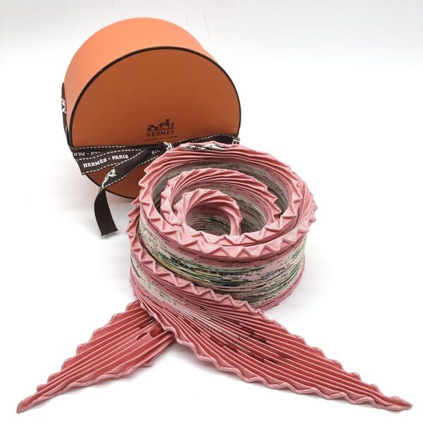 HERMES エルメス カレプリセ 野生のさくらんぼ 小鳥 シルク100% スカーフ ストール ピンク プリーツスカーフ