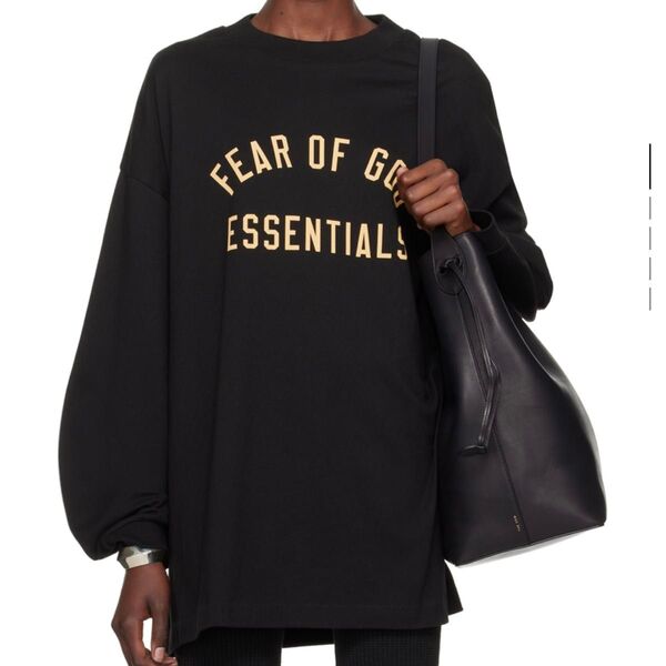 FEAR OF GOD ESSENTIALSブラック 長袖クルーネックTシャツ