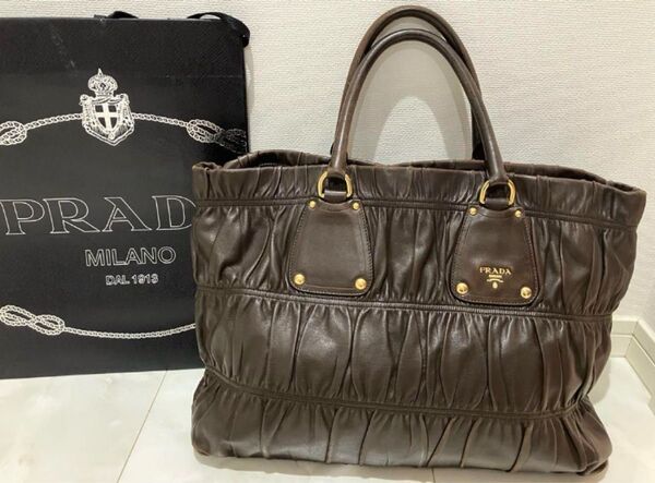 レアPRADA 羊革 ギャザー ハンドバッグ トートバッグ ダークブラウン トートバッグ
