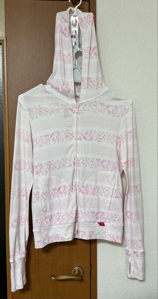 UNIQLO Green Gate コラボ パーカー 花柄 ピンク 中古 ゆうパケットプラス込 今週の激推しクーポンお使いください