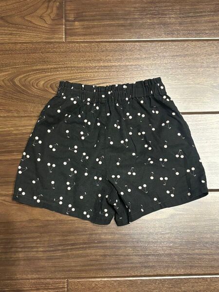 ★ガールズ 女の子 チェリー柄 ショートパンツ 130cm★