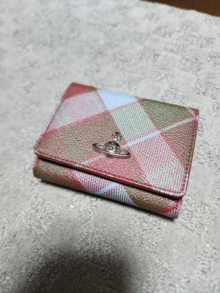ビビアンウエストウッド 口金三つ折り財布 美品 びびVivienne Westwood