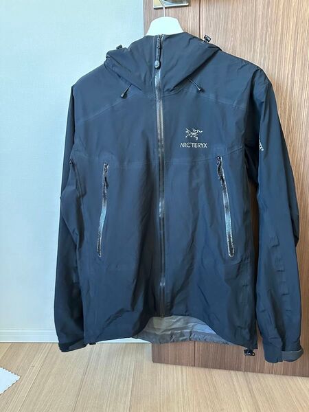 ☆タイムセール☆ARC'TERYX Bata LT JACKET