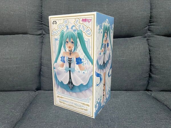 タイトー 初音ミク Wonderland フィギュア シンデレラ