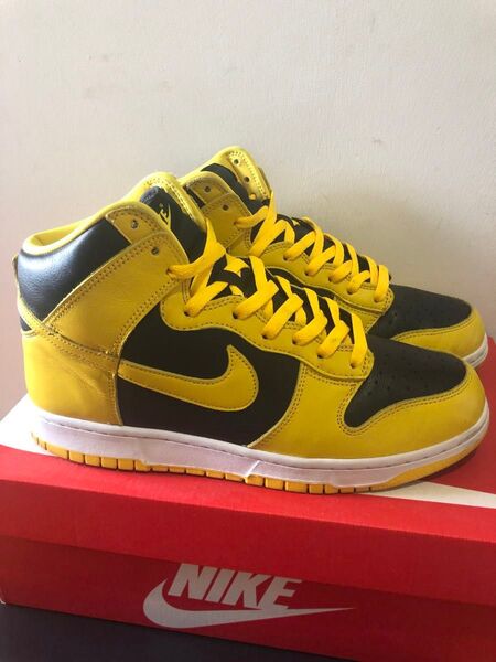 NIKE dunk hi sp ダンクハイ Iowa アイオワ ウータンwu tang clan varsity maize