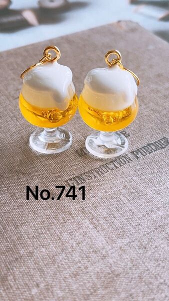ハンドメイド ミニチュア グラスビールピアス アレルギー対応(ニッケルフリー)