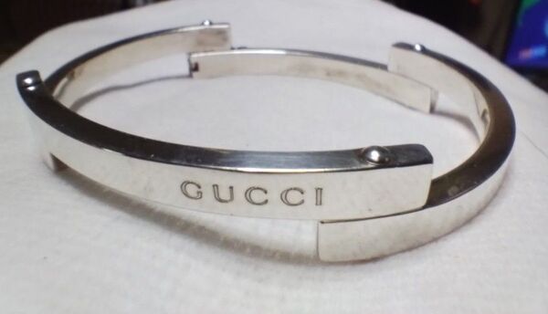 GUCCI グッチ シルバーバングル プレートブレスレット 925 正規品
