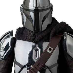 MAFEX マンダロリアン クロームメッキ No.256 THE MANDALORIAN CHROME Ver. 新品未開封