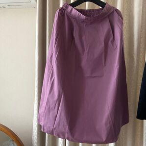GU 夏スカート M うす紫 オフィスカジュアル ひざ丈 シンプル 上品