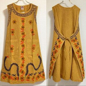 未使用タグ付◆インド綿【刺繍エプロンドレス】ロングワンピース風 エプロン 体型カバー フリーサイズ おしゃれ
