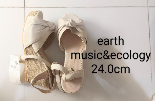 アースミュージックアンドエコロジー(earth music&ecology) 厚底 サンダル ホワイト 白 24.0cm