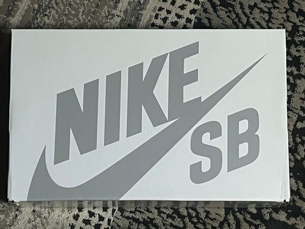 新品 ナイキ SB x April Skateboards ダンク LOW プロ QS サイズ27.0 DUNK