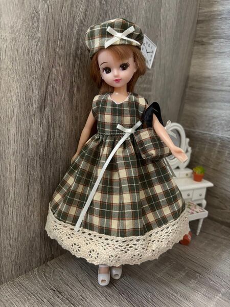 リカちゃん ブライス ハンドメイド服 ワンピースA 157