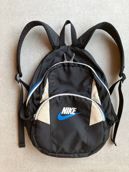 NIKE ミニ キッズ リュック 黒 青