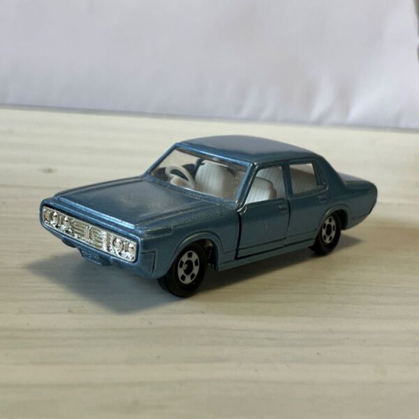 トミカ ミニカー トヨタ クラウン クジラクラウン ルース品