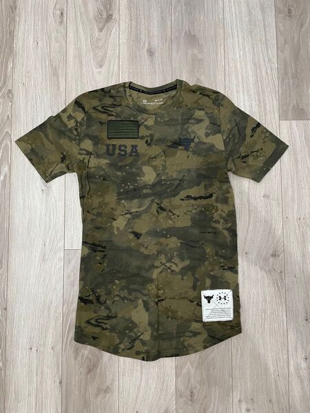 アンダーアーマー freedom × project rock Tシャツ 半袖 迷彩