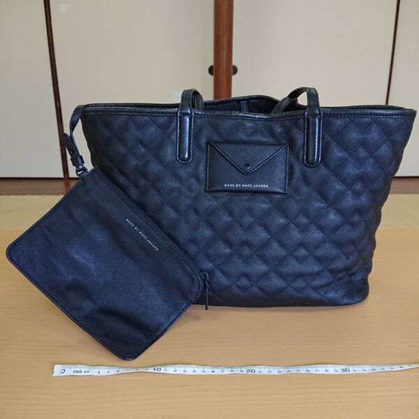 MARC JACOBS ポーチ付きトート 26 × 36cm
