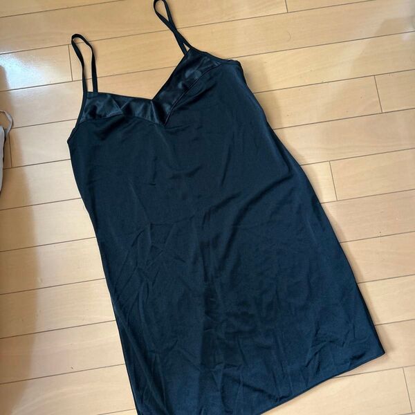 美品 ブラック スリップ キャミソール 80-80