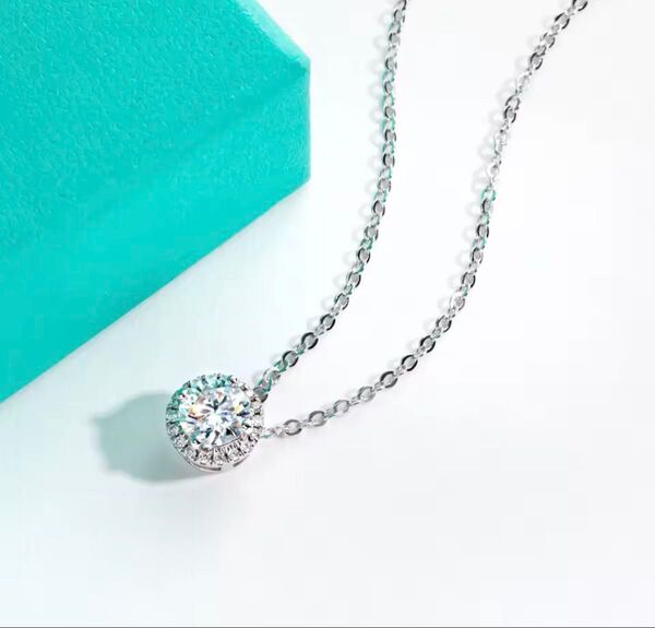 最高品質モアサナイト ヘイロー ネックレス 1ct