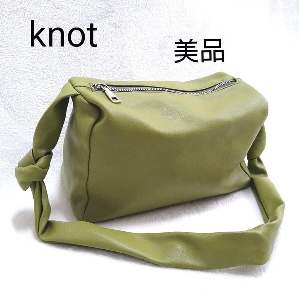 ★感謝セール!★【美品】knot スクエア ショルダーバッグ カーキ フェイクレザー