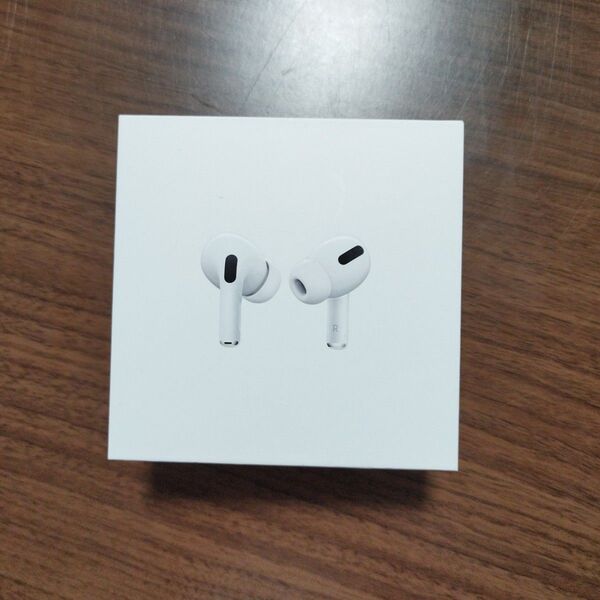 Apple AirPods Pro 箱