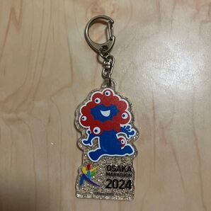 大阪マラソン2024 ミャクミャクとのコラボ 公式キーホルダー 未使用