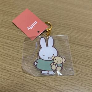 ミッフィー miffy くまちゃん アクリルチャーム キーホルダー