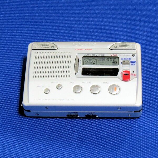 レトロなカセットプレーヤー SONY TCS-100 (ジャンク品)
