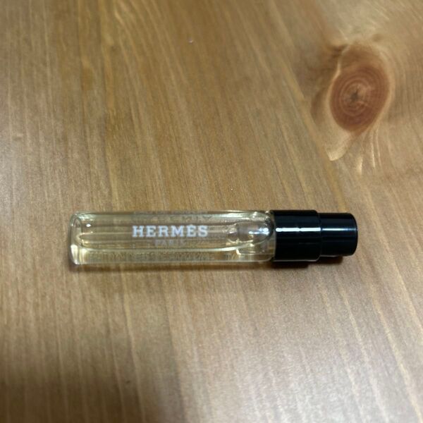 バレニア オードパルファム 香水 HERMES フランス製 2ml エルメス