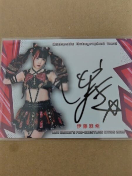 BBM女子プロレスカード2025/伊藤麻希/2 of 97/直筆サインカード/東京女子プロレス
