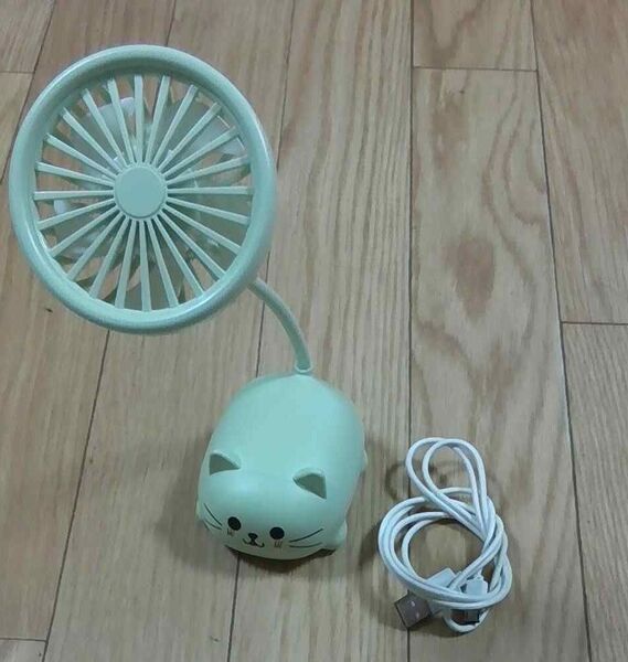 卓上 ミニ扇風機 ファン グリーン 猫 ネコ ねこ USB 中古