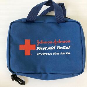 Johnson&Johnson first aid kit 救急バッグ ファーマシー 中身無し LA購入 中古 23×17×厚み5.5cm 化粧ポーチにも アメカジ好きに USAの画像1