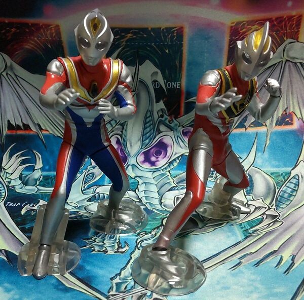 アルティメットルミナス ウルトラマンSP05 ダイナ&ガイア(開封済)