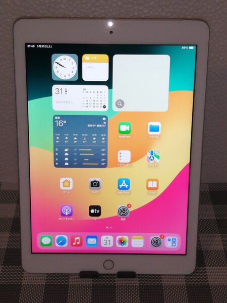 Apple iPad(第6世代) Cellularモデル 32GB シルバー MR6P2J/A 【SIMロック解除済み】