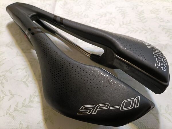 セライタリア selle Italia SP-01 SUPER FLOW TITANIUM TUBE S サドル Ti316レール