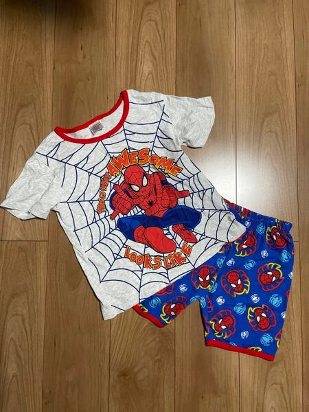 163 キッズ 130サイズ スパイダーマン 半袖半パン上下セット ルームウェア パジャマ
