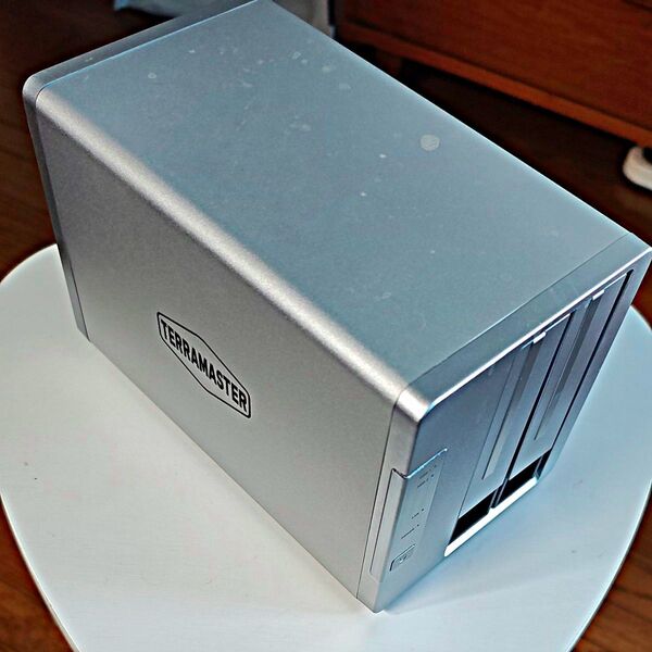 TerraMaster NASサーバー F2 2bay diskless