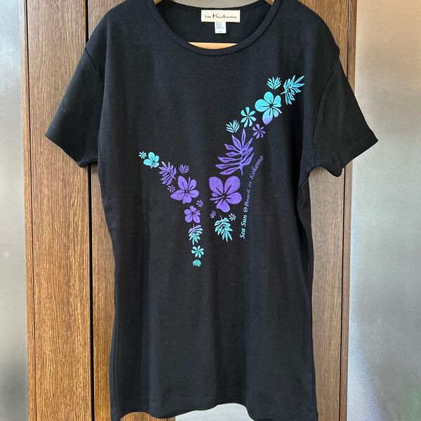 未着用◆レディースXL(バスト幅43)◆フラダンス【ブラック×パープル、ブルーフラワープリント 半袖Tシャツ 】