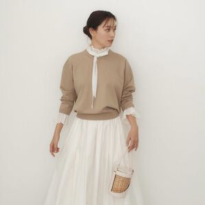 【新品】カデュネ CADUNE 衿カットワークレースニット 刺繍 ボウタイ ブラウス ベージュ 蛯原友里