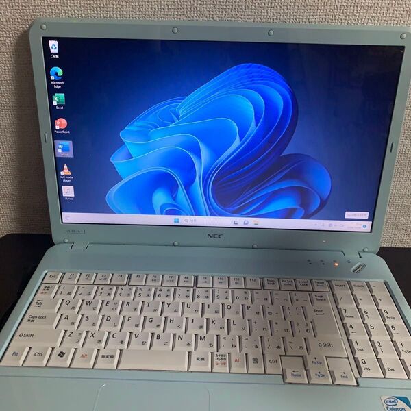 NEC ノートパソコン 水色 ライトブルー office