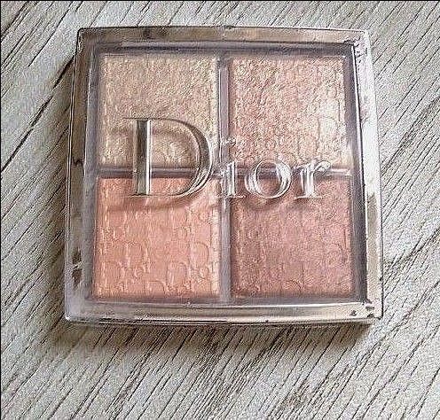 Dior バックステージフェイスグロウパレット 002グリッツ