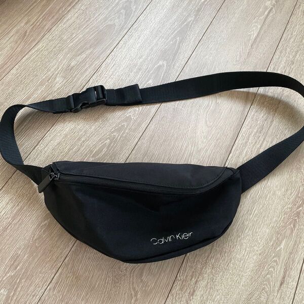 カルバンクライン ボディバッグ